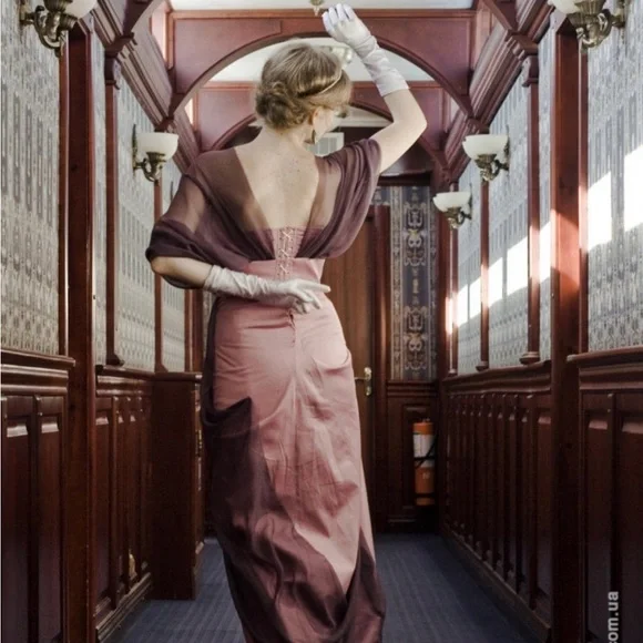 Edwardian Red and Black 1910s Ball Gown, Titanic English Rose Historical Dress - Picture 4 of 7